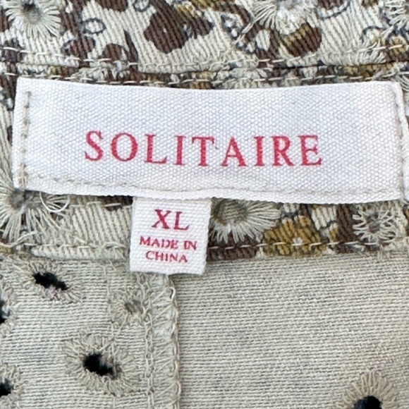 Solitaire Floral Print Allover Eyelets Snap Front Crop Jacket XL Dolman Sleeves - Picture 7 of 14